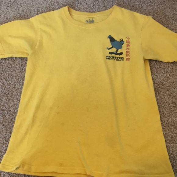 yellow men’s teeshirt - Picture 2 of 4